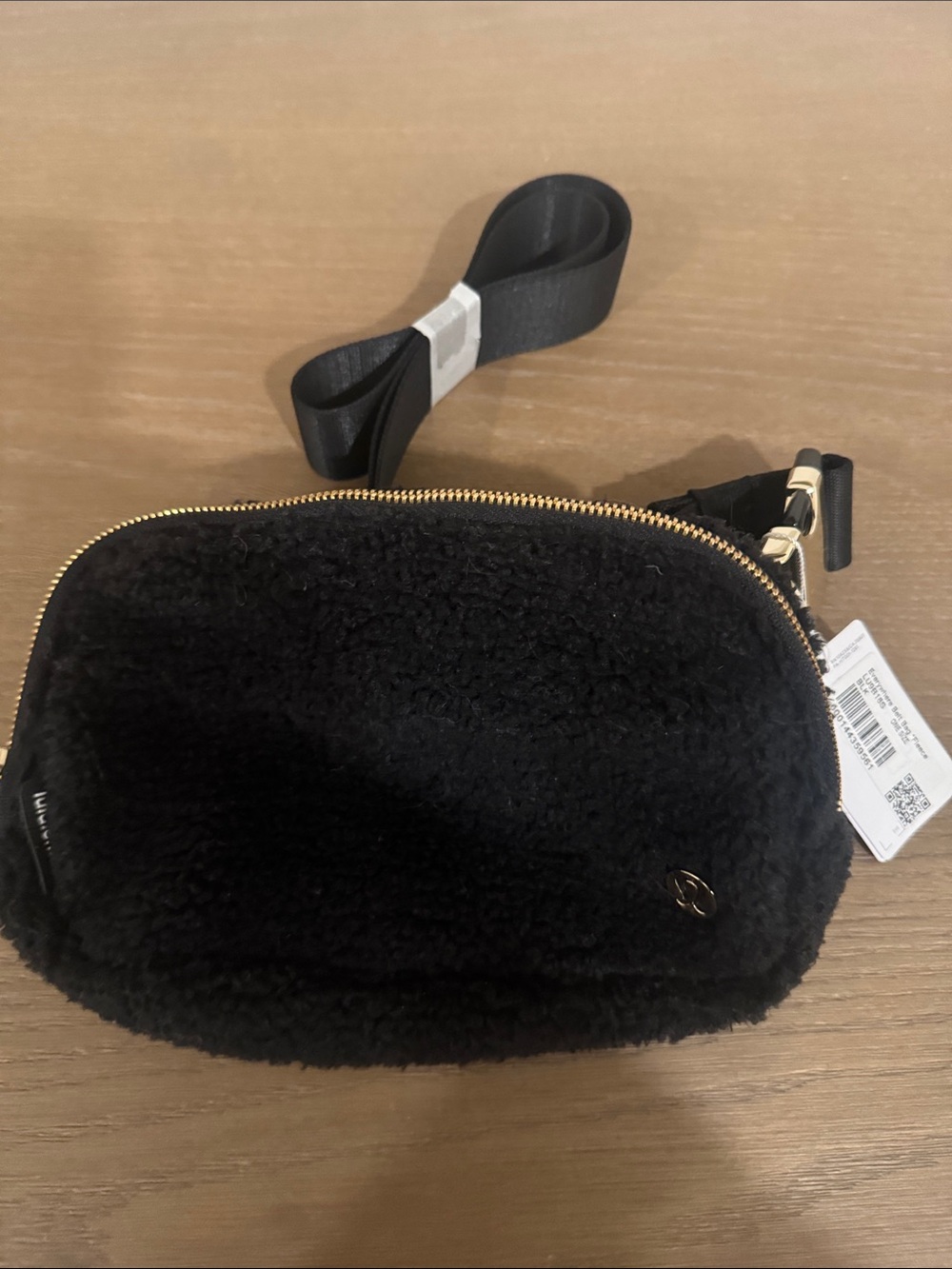 Lululemon everywhere belt bag fleece NWT
